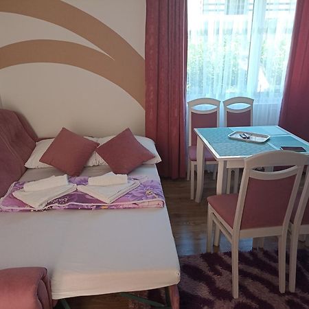 Apartmani Slado 트레빈예 외부 사진