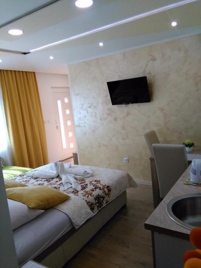 Apartmani Slado 트레빈예 외부 사진
