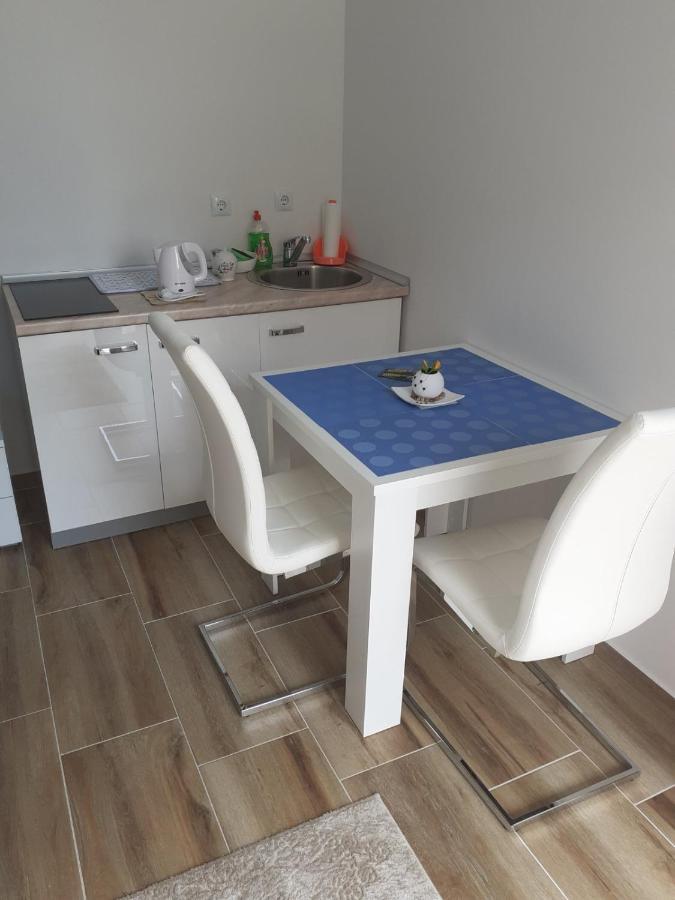 Apartmani Slado 트레빈예 외부 사진